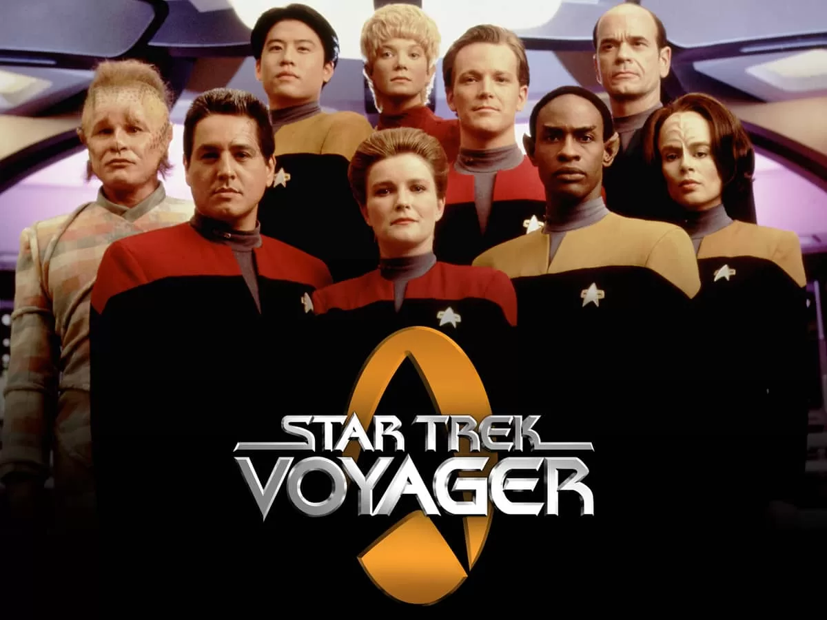 Star Trek Voyager Homecoming, 8ª temporada Voyager, IDW Voyager quadrinhos, Capitã Janeway volta, continuação de Voyager, Voyager 30 anos, Seven of Nine Voyager, final de Voyager explicado, Star Trek quadrinhos 2025, Angel Hernandez Star Trek.